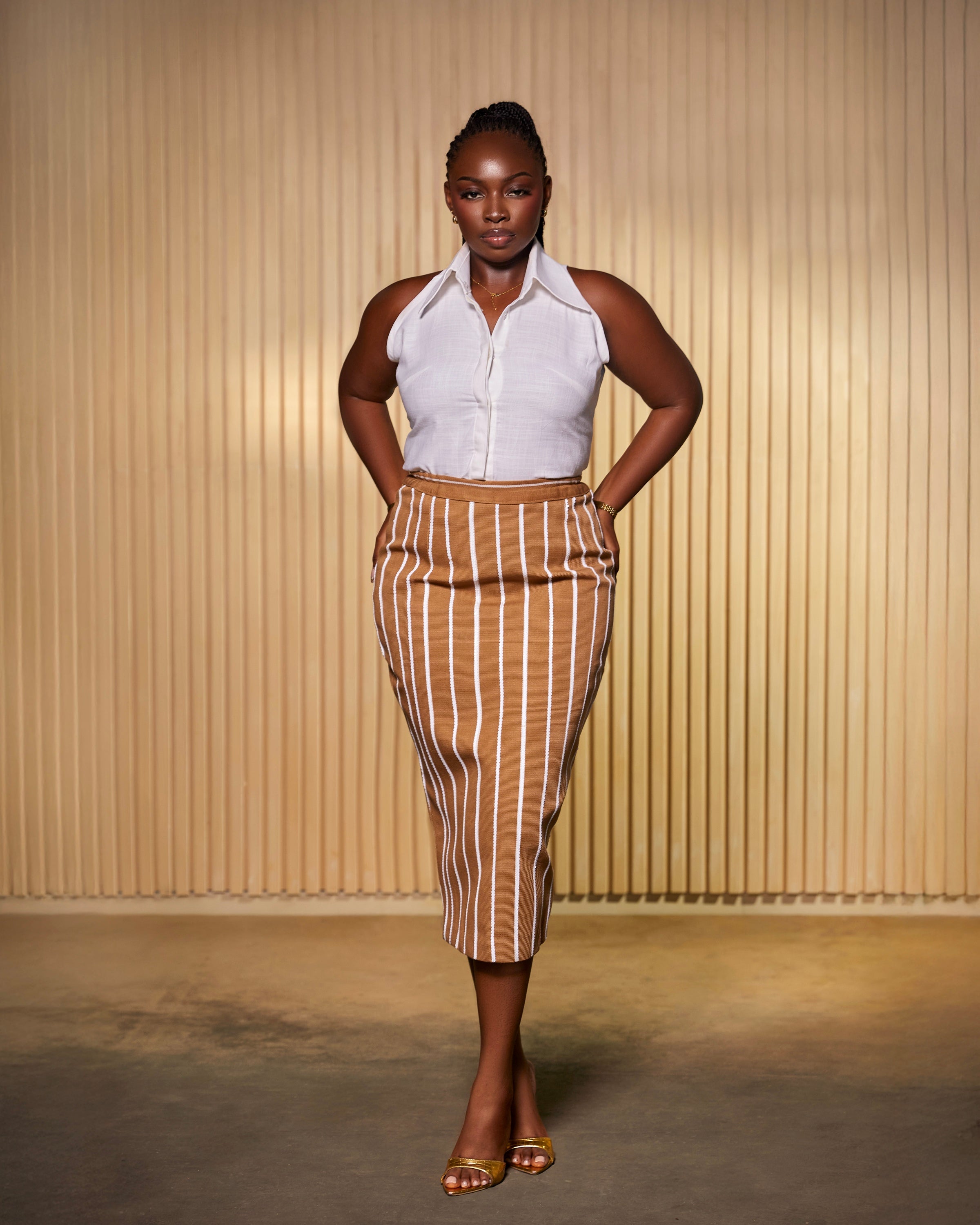 Anu Skirt | White on Brown